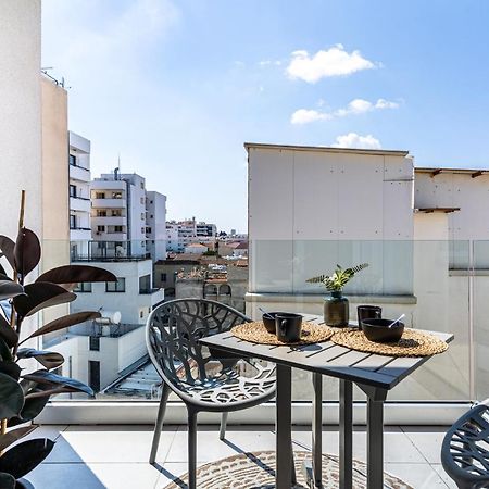 Made With Love 1-Br Apt By Finikoudes Beach Larnaca Extérieur photo