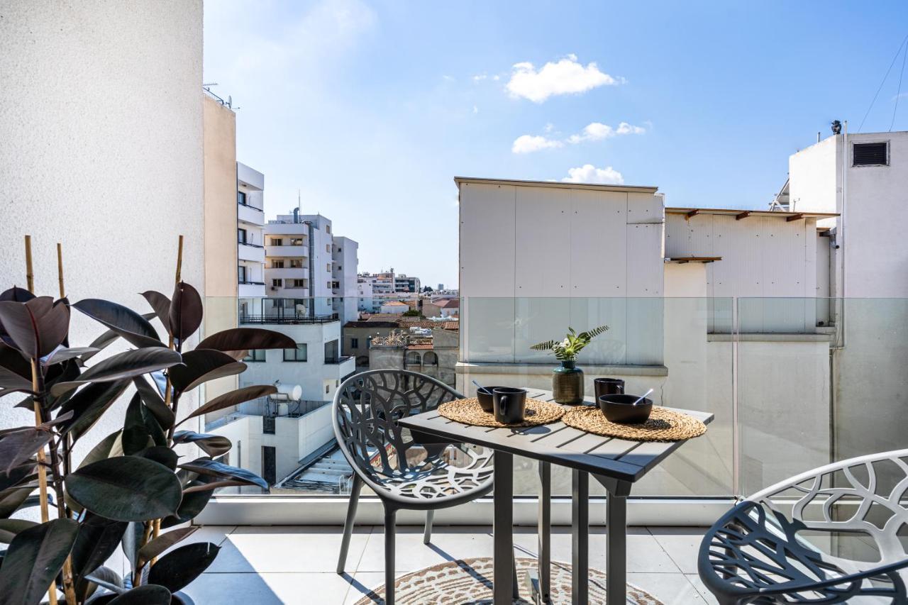Made With Love 1-Br Apt By Finikoudes Beach Larnaca Extérieur photo