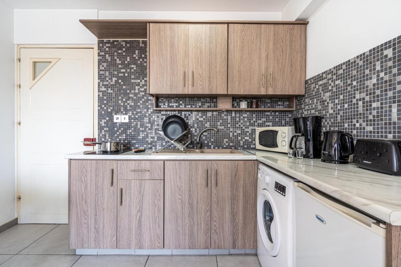 Made With Love 1-Br Apt By Finikoudes Beach Larnaca Extérieur photo